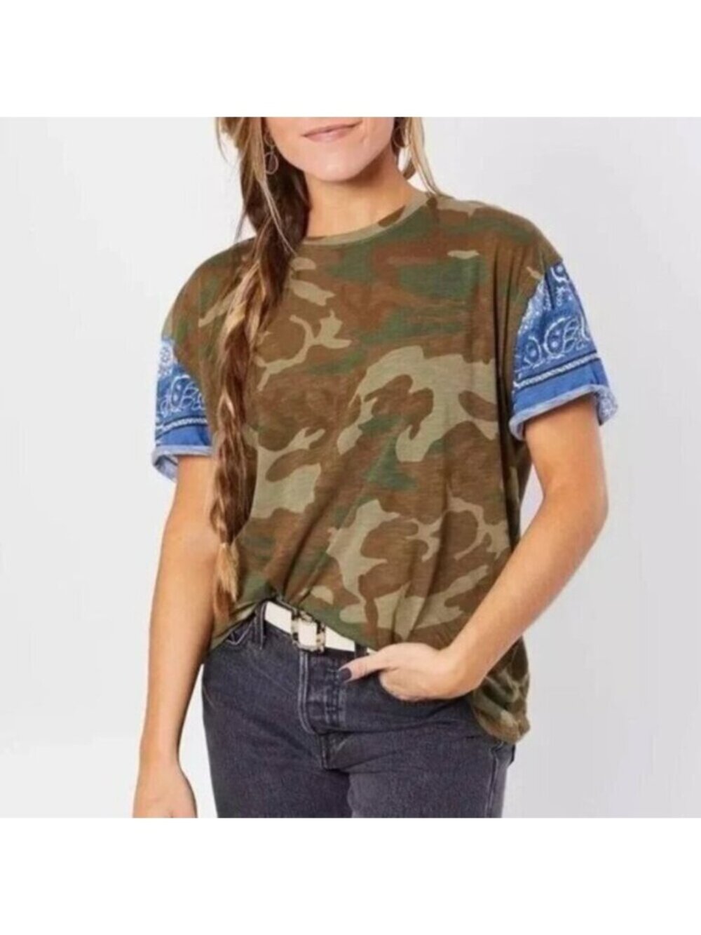We The Free | Camouflage & Blue Print T-shirt Size Small